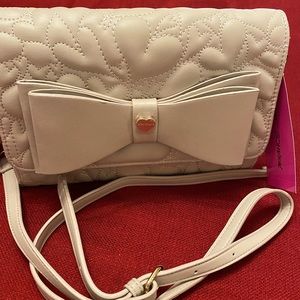 NWT Betsey Johnson Sand, Bow Crossbody Purse